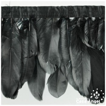 FLECO DE PLUMAS NEGRAS DE OCA SOBRE CINTA DE RASO 18cm