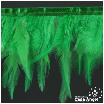 FLECO DE PLUMAS DE GALLO VERDE SOBRE CINTA DE RASO 13cm