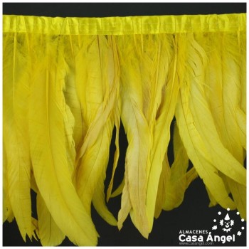 FLECO DE PLUMAS DE 30cm AMARILLAS DE GALLO BLANQUEADAS Y TINTADAS 200cm