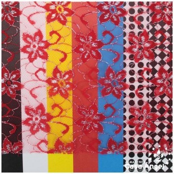 TUL DE ENCAJE ROJO CON FLORES DE LÚREX SERIE ÁUREO 150cm