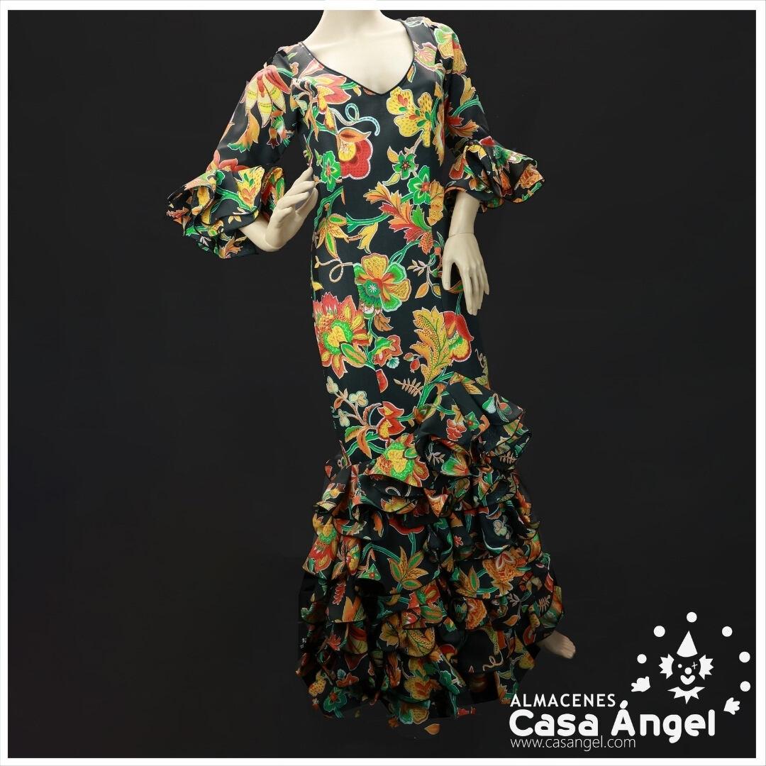 TRAJE DE FLAMENCA CANASTILLA COLOR NEGRO CON ESTAMPADO FLORAL