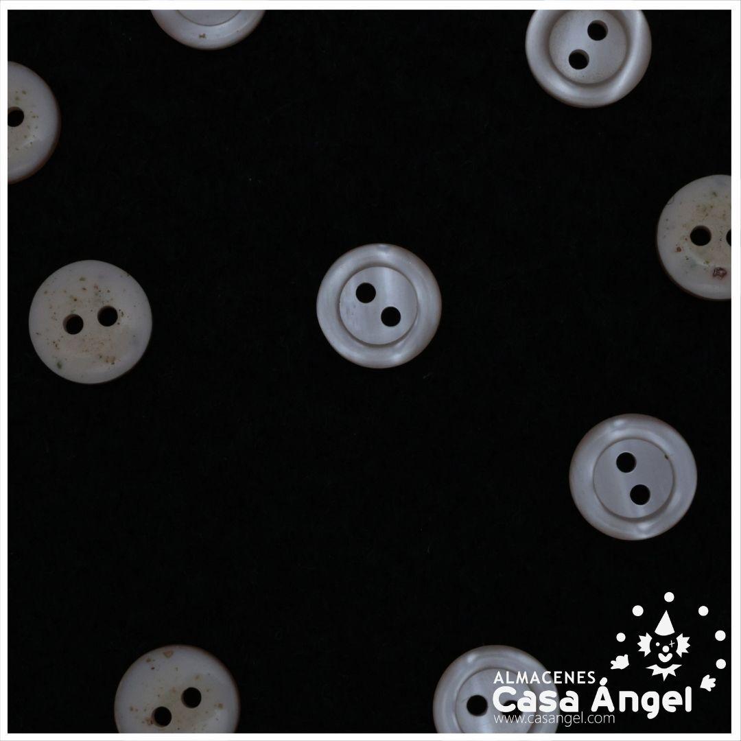 BOTÓN DE 2 AGUJEROS COLOR SALMÓN 14mm BOLSA 10uds