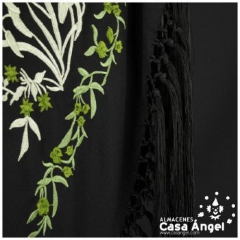 MANTÓN FLAMENCA NEGRO BORDADO FLORAL VERDE Y BLANCO ADULTO