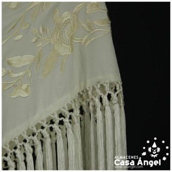 MANTÓN COLOR BLANCO CRUDO BORDADO ADULTO