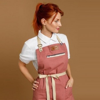 DELANTAL PETO MODELO CANELA ROSA CENIZA