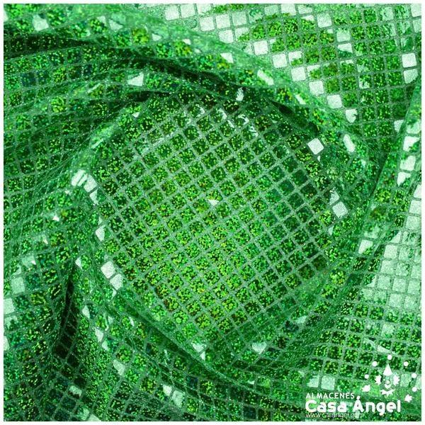 PUNTO LAMÉ VERDE CON LENTEJUELAS CUADRADAS SERIE GRIDY 112cm