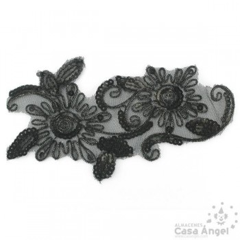 APLICACIÓN FLORES LENTEJUELAS Y CORDÓN NEGRO 16cm