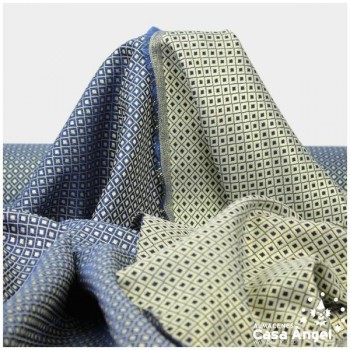 BROCADO REVERSIBLE CON MOTIVO AZUL DE ROMBOS SERIE NANCY 280cm