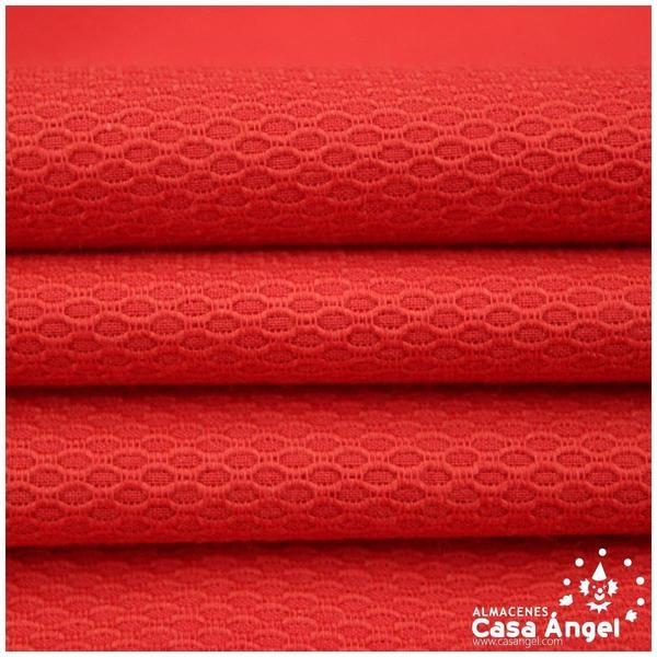 PIQUÉ ROJO CON LABRADO DE PANAL DE ABEJAS SERIE NERJA 150cm