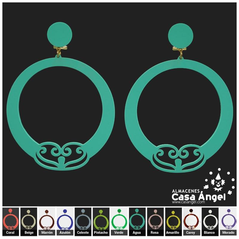 PENDIENTES DE AROS CON DECORACIÓN CALADA