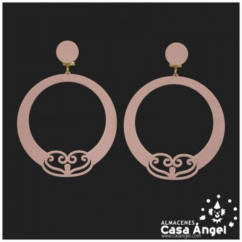 PENDIENTES DE AROS CON DECORACIÓN CALADA
