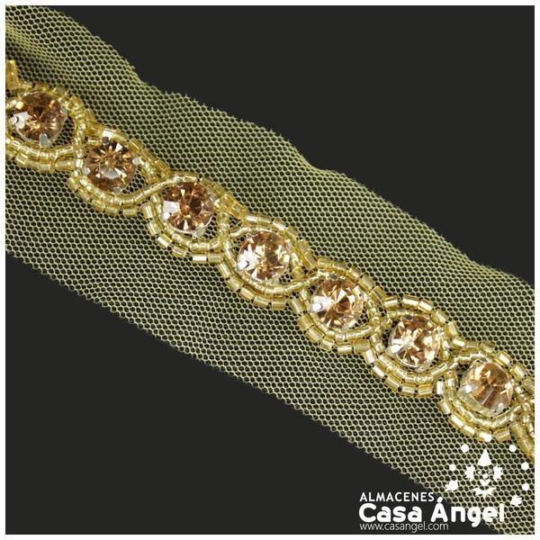 PASAMANERÍA COLOR ORO BORDADA A MANO CON CRISTAL Y ROCALLA