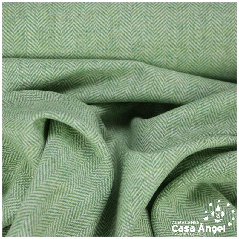 LANA ASARGADA EN ESPIGA VERDE 150cm