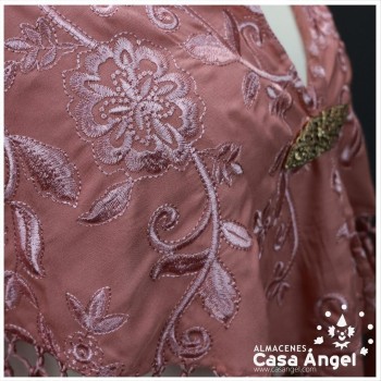 MANTÓN DE FLAMENCA COLOR MAQUILLAJE BORDADO FLORAL AL TONO 140cm