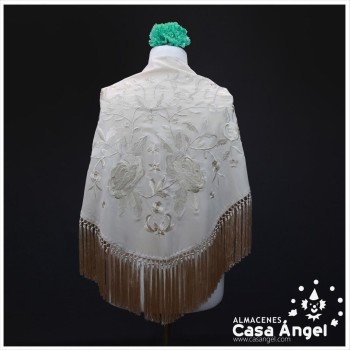 MANTÓN DE FLAMENCA MARFIL BORDADO FLORAL AL TONO 150cm