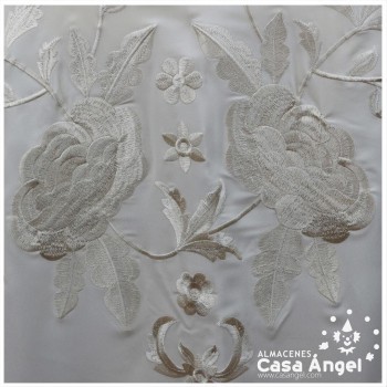 MANTÓN DE FLAMENCA MARFIL BORDADO FLORAL AL TONO 150cm