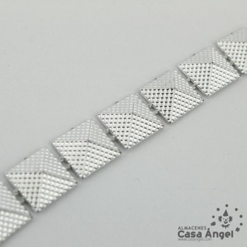 PASAMANERÍA CADENA TACHAS PIRÁMIDALES PVC 8mm