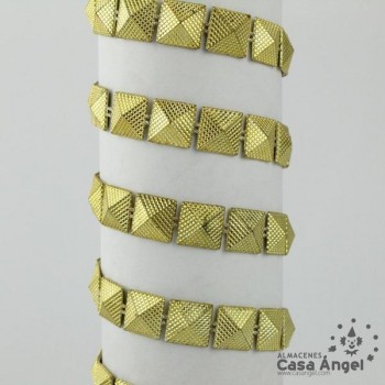 PASAMANERÍA CADENA TACHAS PIRÁMIDALES PVC 8mm
