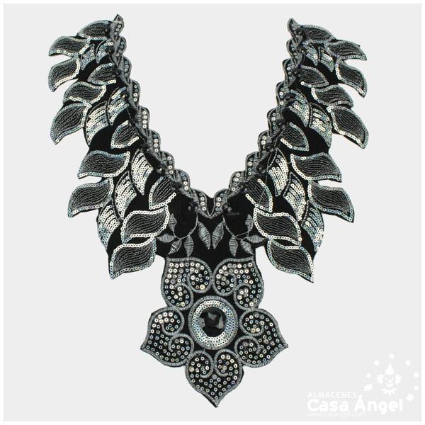 CUELLO TERMOADHESIVO NEGRO CON LENTEJUELAS Y PIEDRAS SERIE GARDENIA